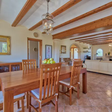 ヴィラ Meena By Interhome