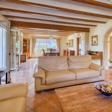 Meena By Interhome *