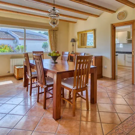 Meena By Interhome *